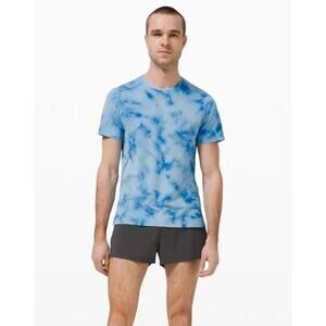 Lululemon Men's Fast and Free SS Spray Running Shirt Blue Tie Size S EUC